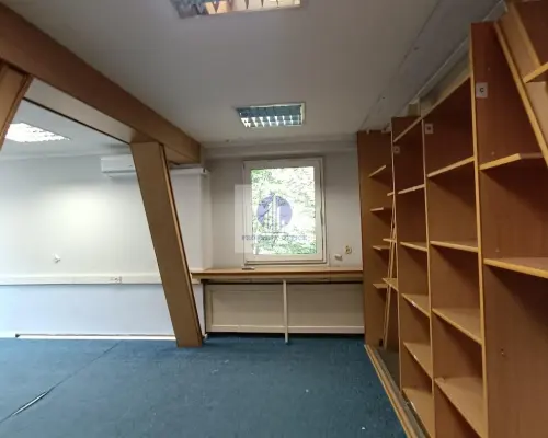 Mokotów: lokal biurowo-usługowy 122 m2 do wynajęcia