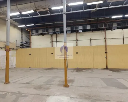 Bielany: magazyn 590,66 m2 do wynajęcia