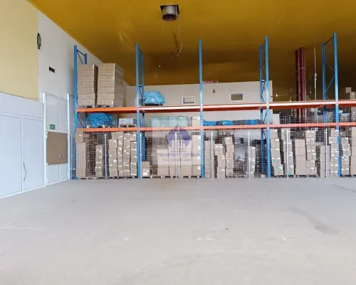 Bielany: magazyn 332,51m2 do wynajęcia