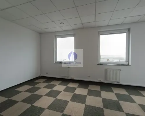 Warszawa Włochy: lokal biurowy 77,84 m2 do wynajęcia