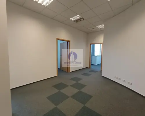 Włochy: lokal biurowy 102,25m2 do wynajęcia