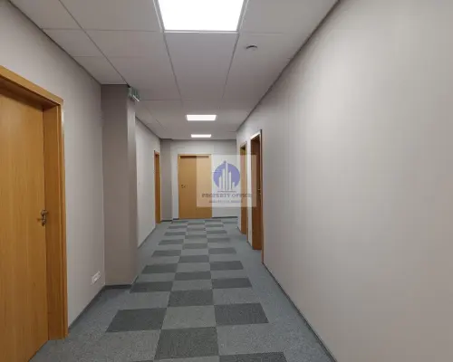 Włochy: lokal biurowy 102,25m2 do wynajęcia