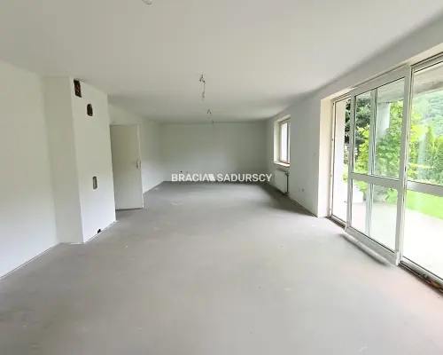 Dom w stanie delewoperskim. Gmina Michałowice.