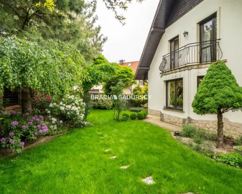 ZADBANY,WYSOKI STANDARD DOM OK 230 M2