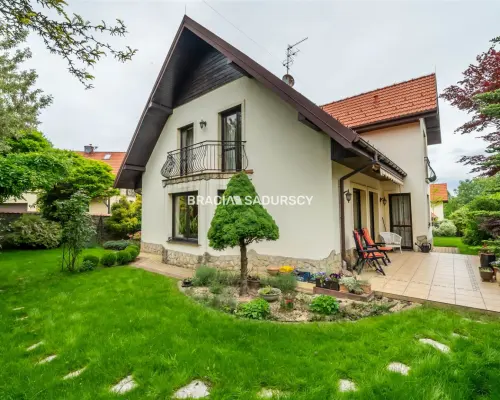 ZADBANY,WYSOKI STANDARD DOM OK 230 M2