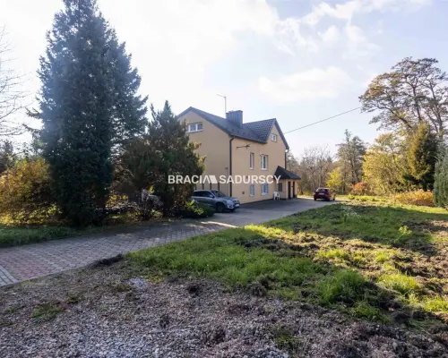 DOM Z ATRAKCYJNĄ, DUŻĄ DZIAŁKĄ 32 ARY INWESTYCJA