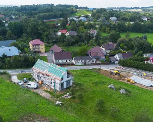 Nowoczesny dom w Morawicy