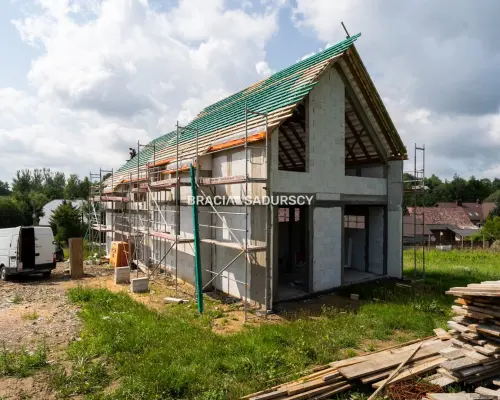 Nowoczesny dom w Morawicy