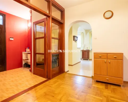 Dom z częścią usługową – Swoszowice, 11 arów