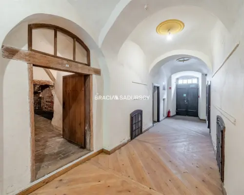 Dom Grecki historyczny zajazd do rewitalizacji