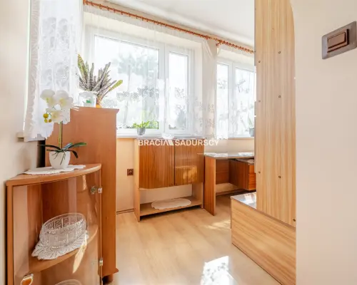 DOM NA SPRZEDAŻ - KRAKÓW, BIEŻANÓW  2 niezależne poziomy | ok. 200 m² | 14 arów działki | podpiwnic