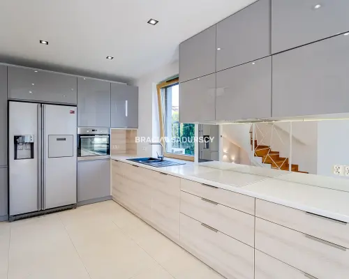 NOWOCZESNY DOM 265 m² | LUSINA | 6 ARÓW