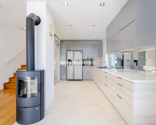 NOWOCZESNY DOM 265 m² | LUSINA | 6 ARÓW