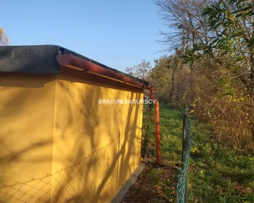 Chrzanów, ul. Kolonia Fabryczna - do sprzedania garaż (z możliwym najemcą)    Oferujemy garaż o powierzchni 26 m2 wra