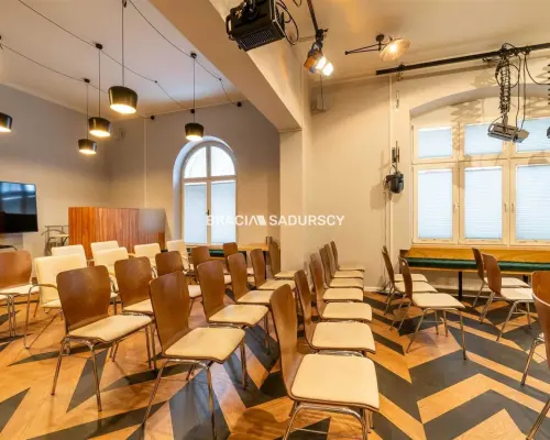 Lokale biurowe w kamienicy po generalnym remoncie!
