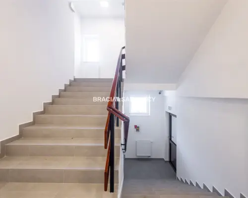 204m2 w biurowcu,ok. Mogilskiej,super cena 45zł/m2