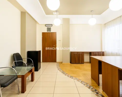 Biuro na wynajem/ 68m2
