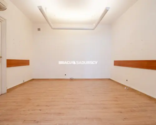 Lokal - ul. Floriańska - w oficynie kamienicy