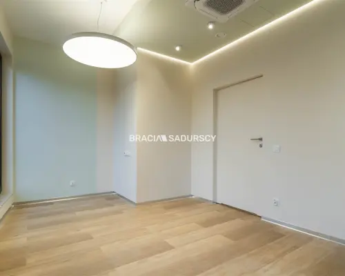 os. podwawelskie, lokal biurowy, wys. standard