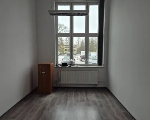 Bronowice, parter, 95 m2 biur + parking