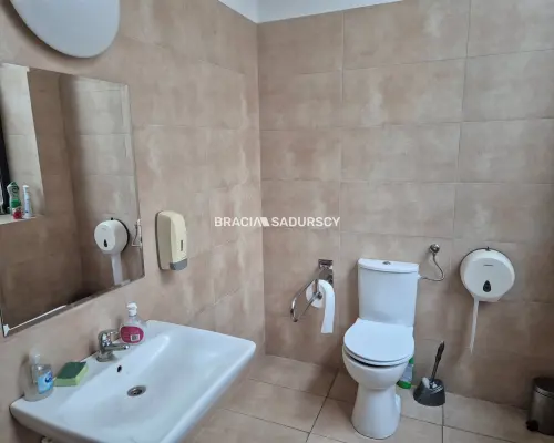 Bronowice, parter, 95 m2 biur + parking