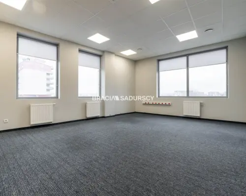 Powierzchnia biurowa z parkingiem  - 400m2
