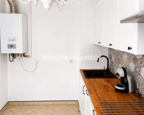Kawalerka po remoncie | Balkon | Niski czynsz