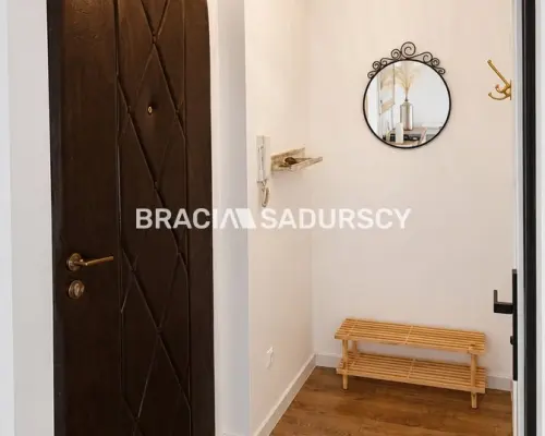 Kawalerka po remoncie | Balkon | Niski czynsz