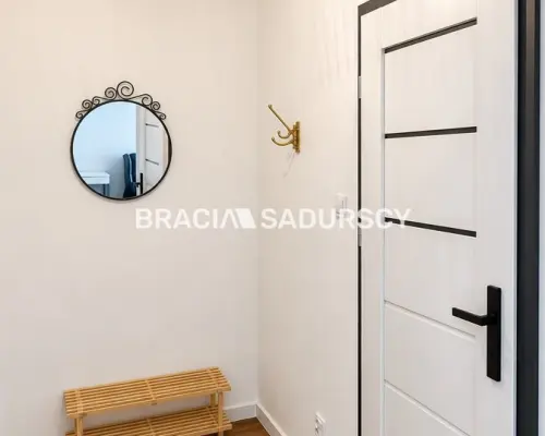 Kawalerka po remoncie | Balkon | Niski czynsz