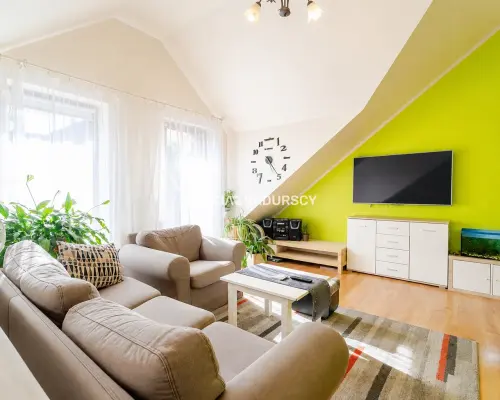 2-pok, 48 m² (ok. 60 m² po podłodze), balkon