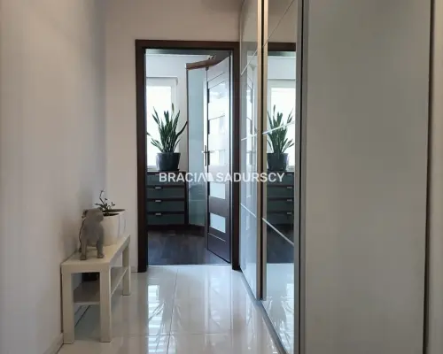 2 pok ok 52,5m2 z tarasem i ogórdkiem 130m2