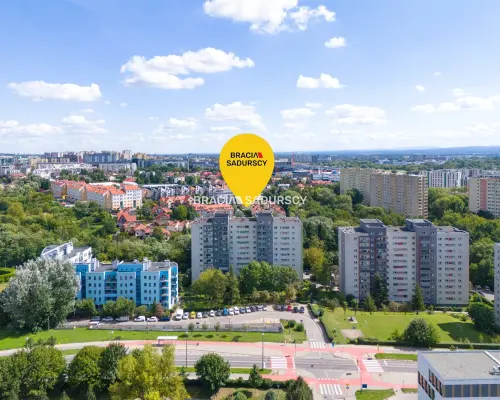 PRZESTRONNE - 78 M2 W ŚWIETNEJ LOKALIZACJI