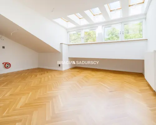 Krakowska Wenecja: Twój Nowy Dom w Sercu Kultury!