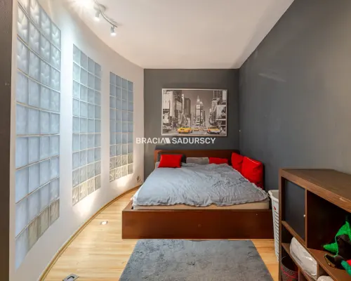 Na sprzedaż oferuję  mieszkanie  o powierzchni 40,23 m², zlokalizowane przy ul. Borkowskiej w Krakowie. Lokal położony je