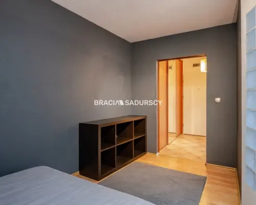 Na sprzedaż oferuję  mieszkanie  o powierzchni 40,23 m², zlokalizowane przy ul. Borkowskiej w Krakowie. Lokal położony je