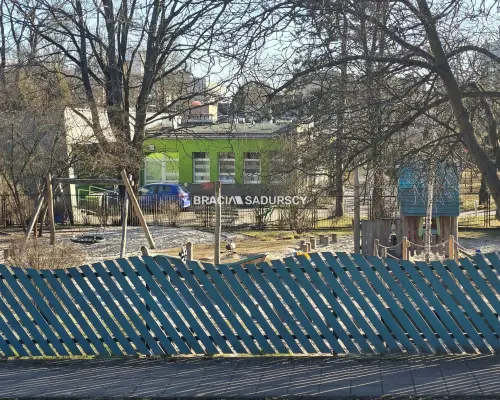 Dwupokojowe jasne mieszkanie w centrum.