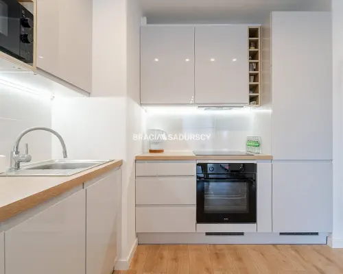 2 pokoje balkon tramwaj centrum miasta