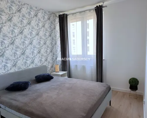 2 pokoje balkon tramwaj centrum miasta