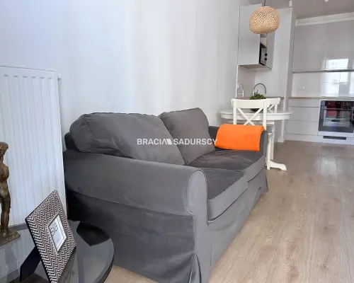 2 pokoje balkon tramwaj centrum miasta