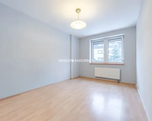 Kameralne 3 pokoje z dużym balkonem