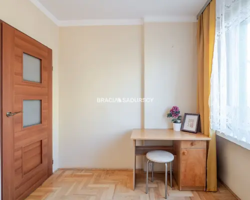 Czyżyny – 3 pokoje z balkonem i piwnicą