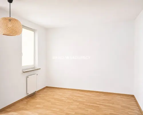 kawalerka z balkonem, Płaszów