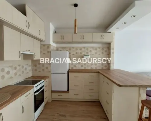2 POKOJE | 5. PIĘTRO | BALKON | DĄBSKA |GARAŻ|