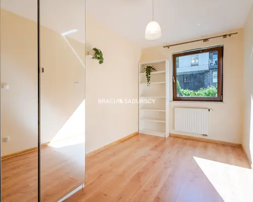 APARTAMENT Z OGRÓDKIEM  41,63 m² - GRZEGÓRZKI - TARASY WIŚLANE   Cena: 850 000 zł wraz z komórką lo