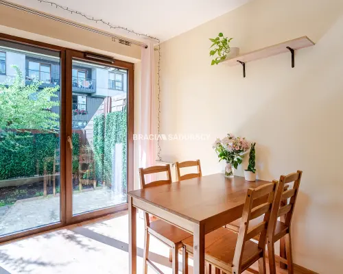 APARTAMENT Z OGRÓDKIEM  41,63 m² - GRZEGÓRZKI - TARASY WIŚLANE   Cena: 850 000 zł wraz z komórką lo