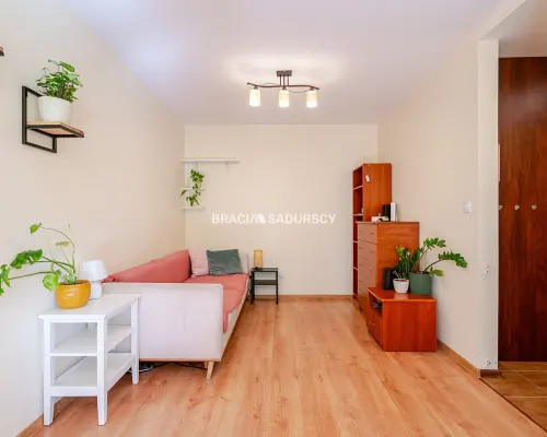 APARTAMENT Z OGRÓDKIEM  41,63 m² - GRZEGÓRZKI - TARASY WIŚLANE   Cena: 850 000 zł wraz z komórką lo