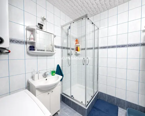 Kawalerka z osobną kuchnią, 37 m², balkon