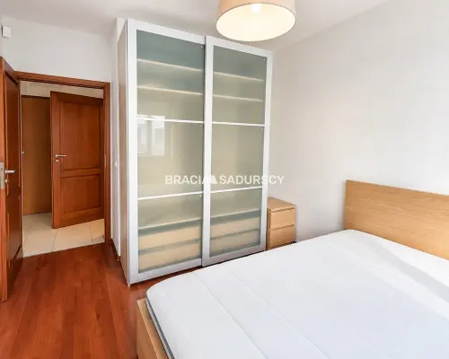 50m2, Krowodrza ul. Rydla, Ogrodzone osiedle