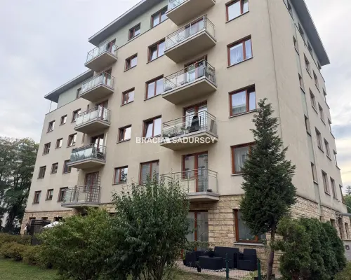 50m2, Krowodrza ul. Rydla, Ogrodzone osiedle
