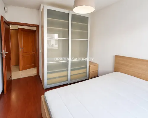 50m2, Krowodrza ul. Rydla, Ogrodzone osiedle